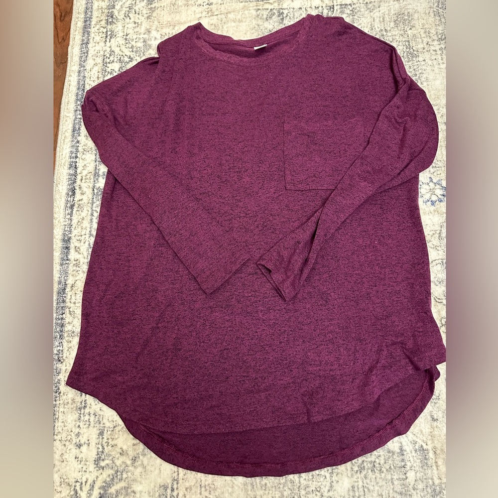 Old Navy Long Sleeve Size Small Petite- Front Pocket Comfy Casual Tee